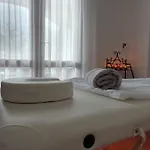 Deres Apartmanhaz Διαμέρισμα *