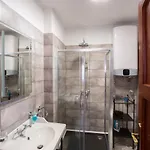 Deres Apartmanhaz *