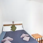 Deres Apartmanhaz Διαμέρισμα Lokut