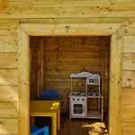 Deres Apartmanhaz Lägenhet Lokut