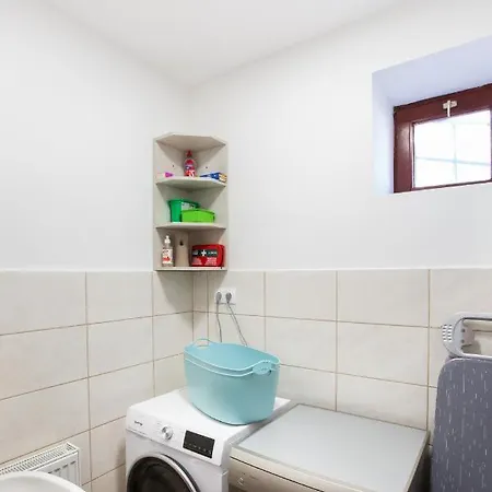 Deres Apartmanhaz Lokut
