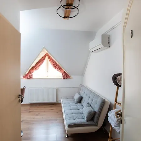 Deres Lejlighed Lokut