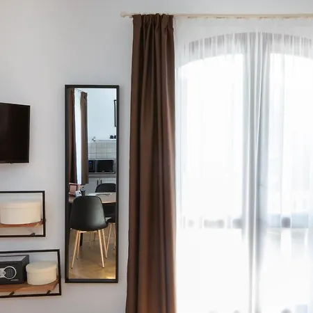 شقة Deres Apartmanhaz Lokut