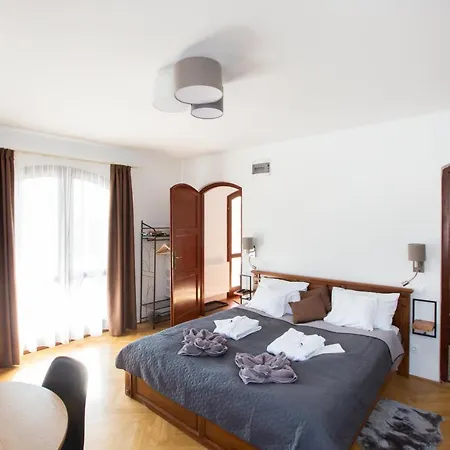 Apartment Deres Apartmanhaz