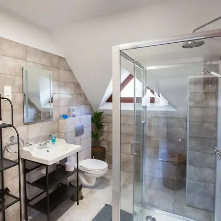 شقة Deres Apartmanhaz Lokut