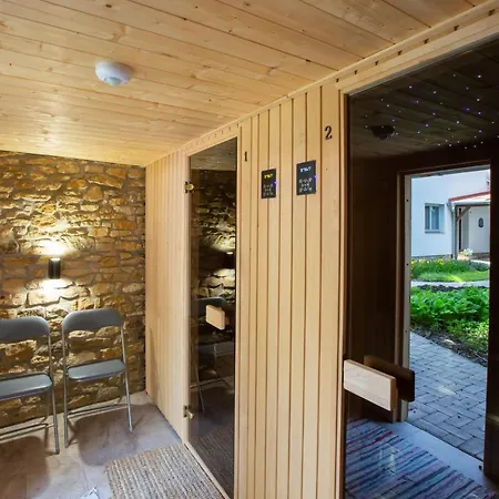Deres Apartmanhaz *