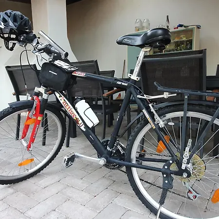 Deres Apartmanhaz * Lokut