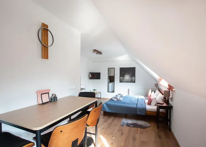 Deres Apartmanhaz Apartament *