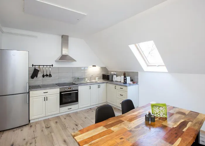 Deres Apartmanhaz *