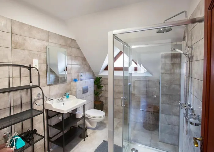 Apartament Deres Apartmanhaz Lokut
