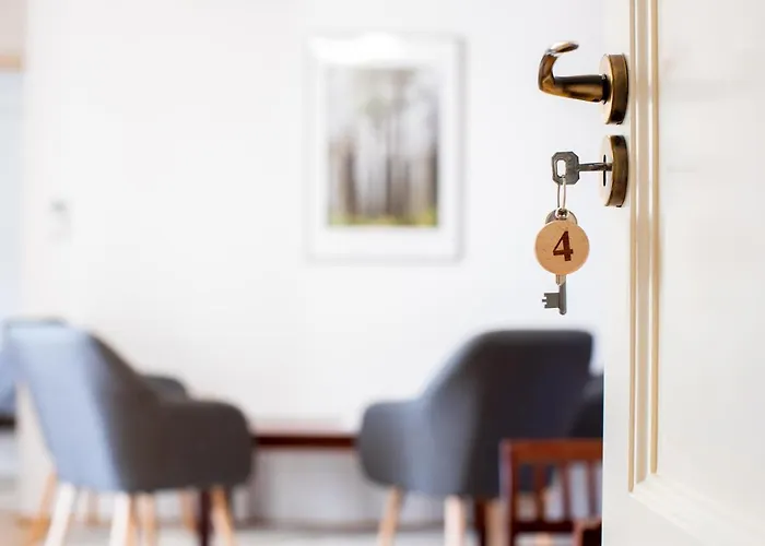 Deres Apartmanhaz Διαμέρισμα *