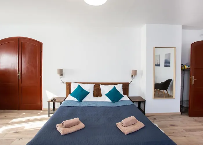 Deres Apartmanhaz * Lokut
